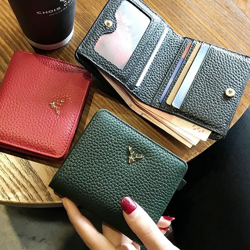 Cartera Compacta Roseli en Cuero Auténtico