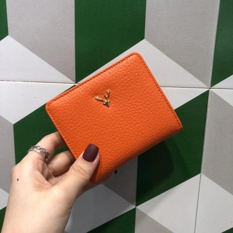 Cartera Compacta Roseli en Cuero Auténtico
